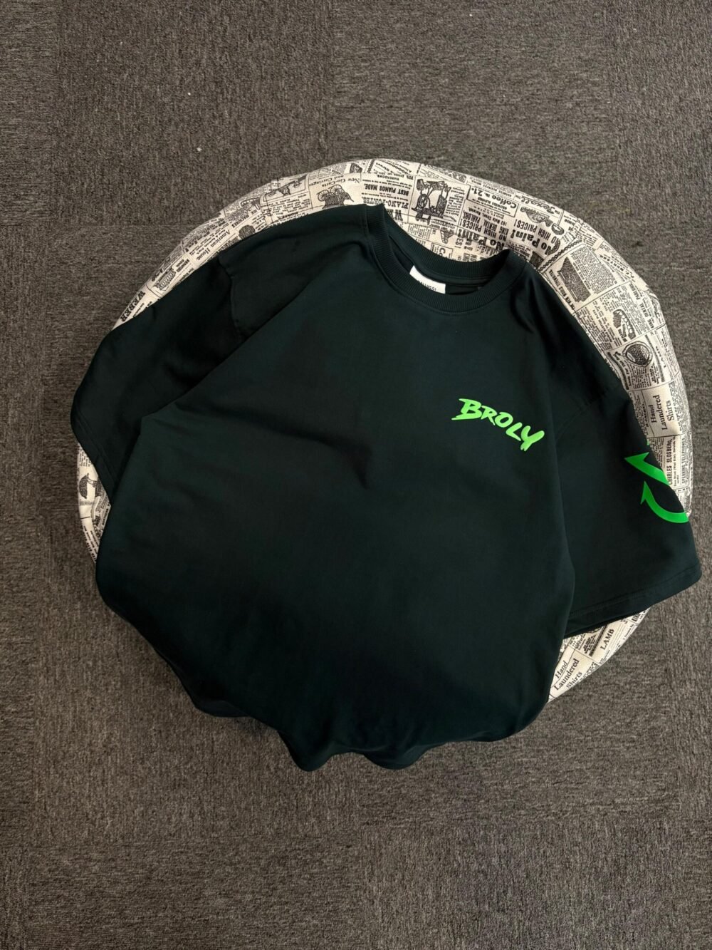 Anime-Themed Graphic Oversized T-Shirt with Neon Green Design - Image 2