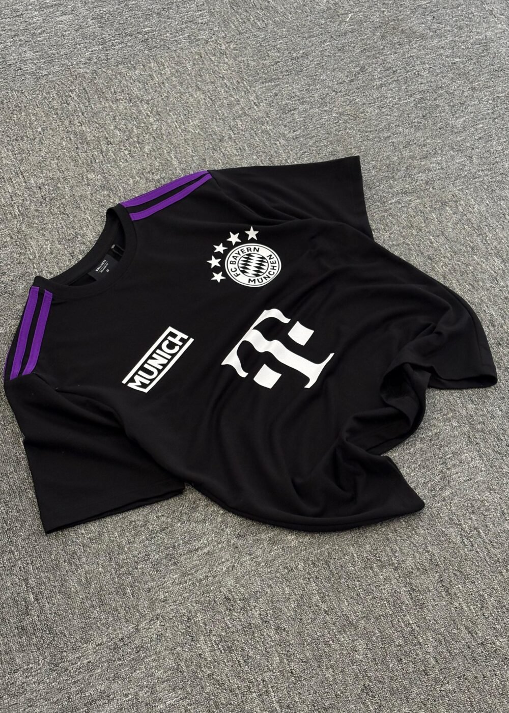 FC Bayern Munich Official Soccer Oversized T-Shirt