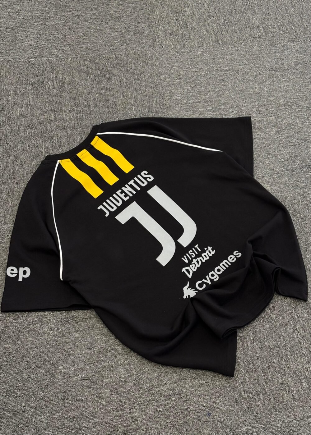 Juventus Oversized Graphic T-Shirt